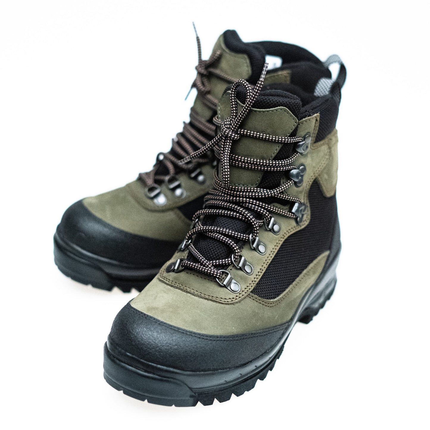 550 Lichene Black Hiking Boots Comfortable and Durable - Guardwolf