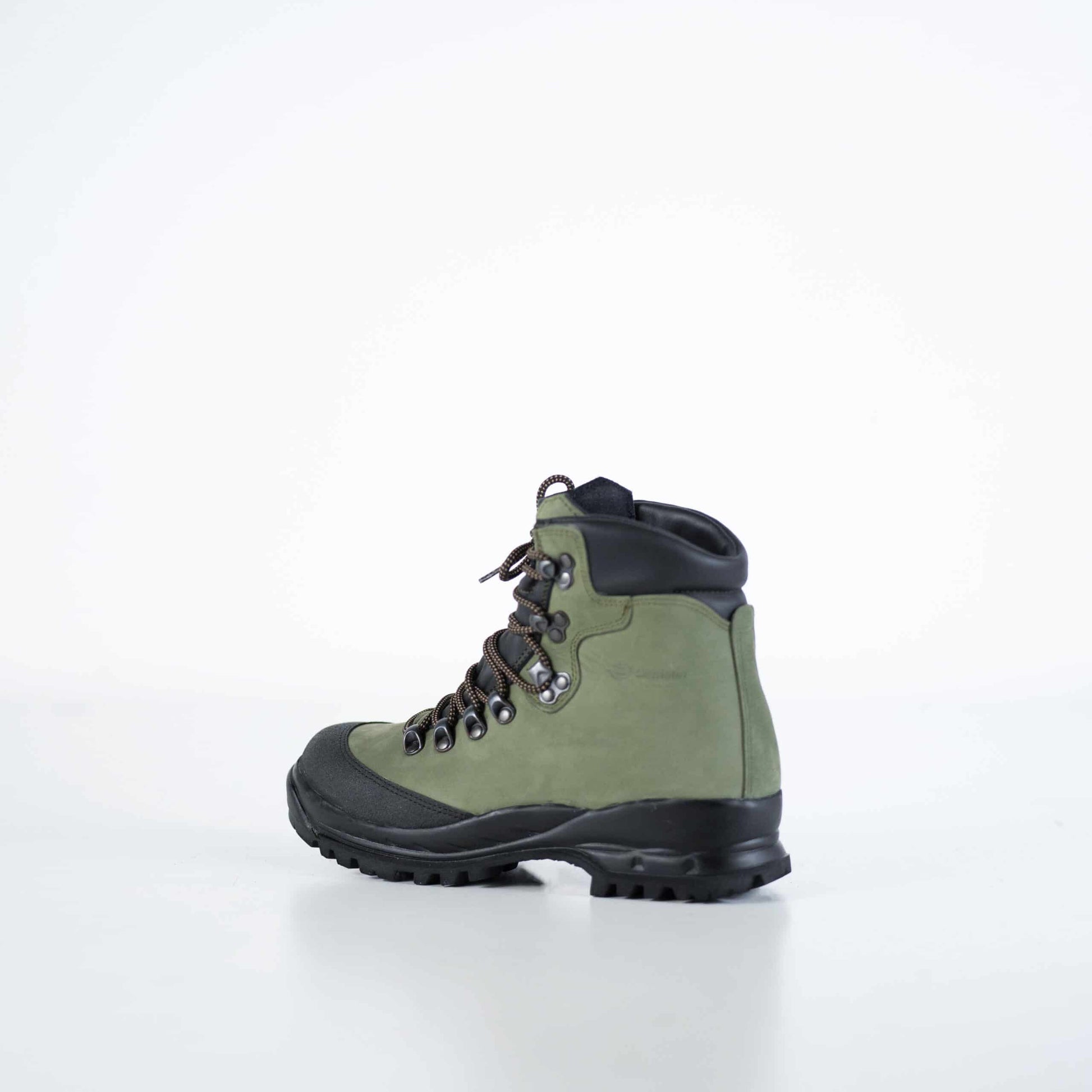 553P Firtree Hiking Boots Sturdy Outdoor Footwear for Hikers - Guardwolf