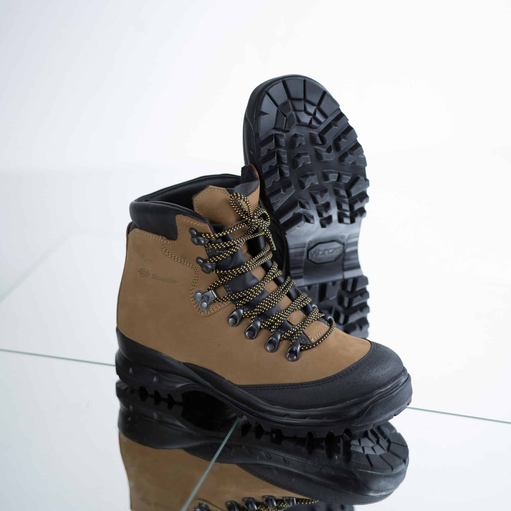 553P Tundra Hiking Boots - Guardwolf