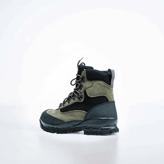 550 Lichene Black Hiking Boots Comfortable and Durable - Guardwolf