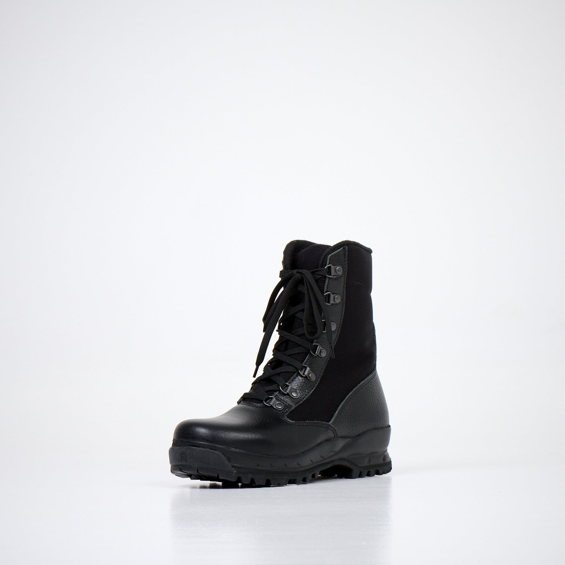 598 Desert Boots Vibram - Black - Guardwolf